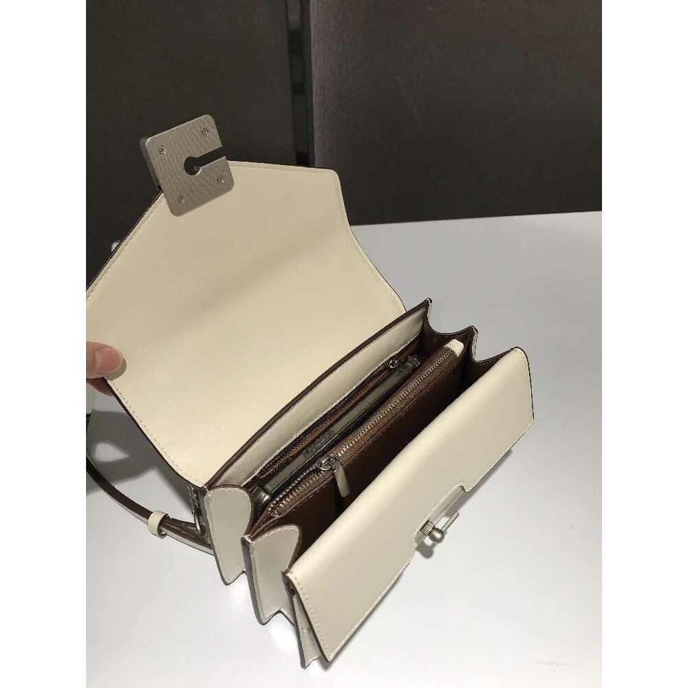 Unique Chain Square Bag with High Quality Portable and Fashion Shoulder Crossbody Handbag Women Go for Party