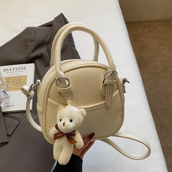 Trendy niche small for women 2025 new versatile western-style hand-held shoulder bag fashionable high-end texture crossbody bag