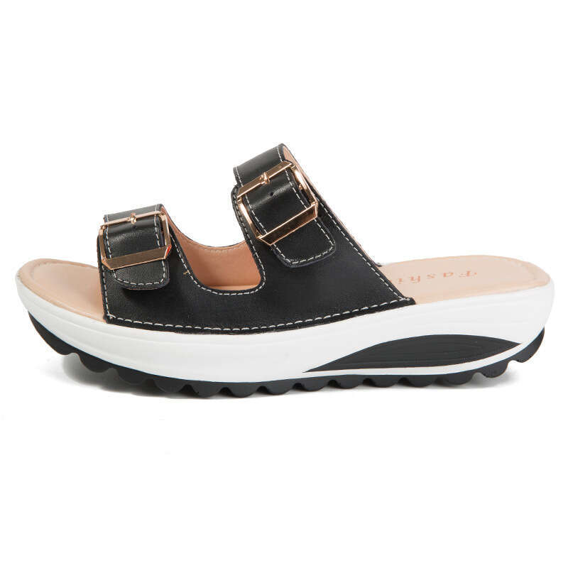 Large size NEW TOP cool slippers for women's summer new trend, double breasted leather thick soled anti-skid slippers, beach sandals