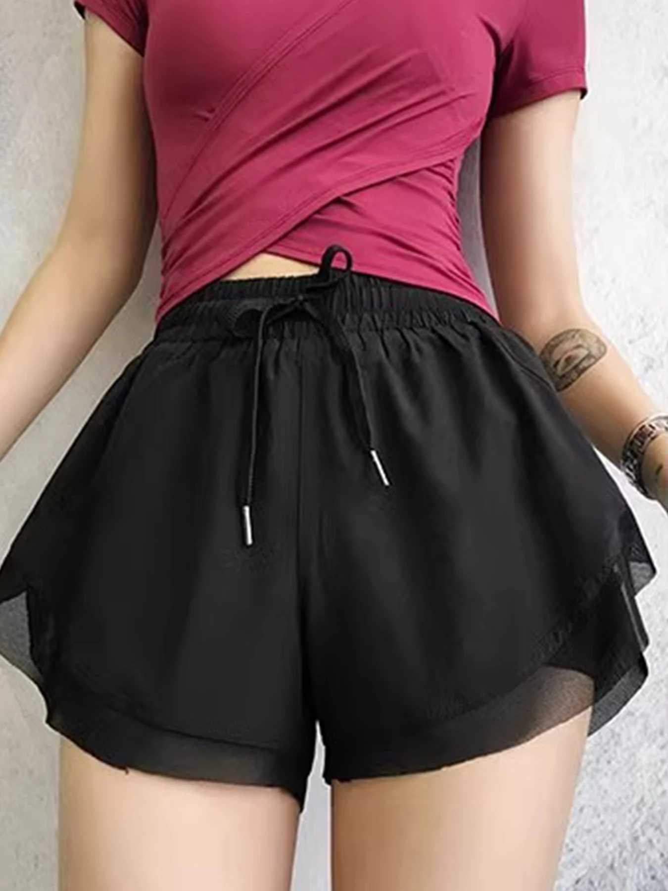 Womens sports shorts breathable loose quick-drying summer three-point yoga shorts elastic hip lift slim runXJ250520