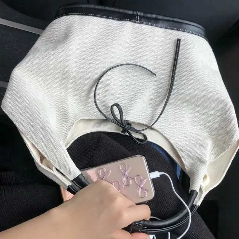 Lady Axillary Bag New Womens Bag FAshion Shoulder Bags High Capacity Leisure Versatile Tote Bags Beige Canvas Bags M250520