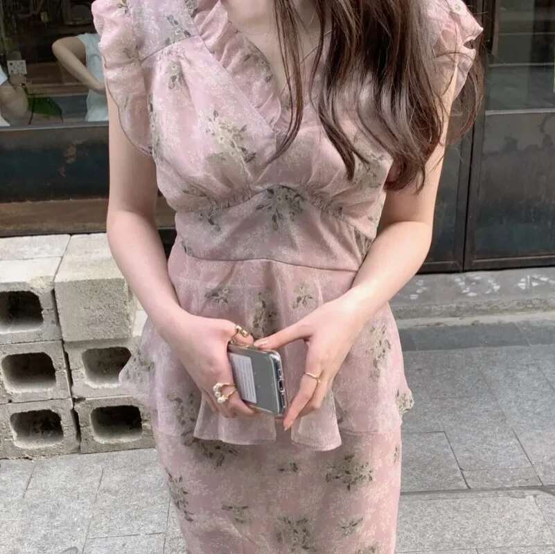 Sweet Ruffles Sleeveless Blouse Women V-Neck Lace-Up Slim Waist Patchwork Shirts 2024 Autumn New Japan Style Chic Elegant Blusas Designer