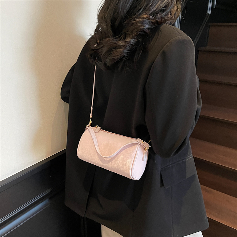 2025 new niche design small cylindrical single shoulder crossbody pillow bag versatile and fashionable women's fashion