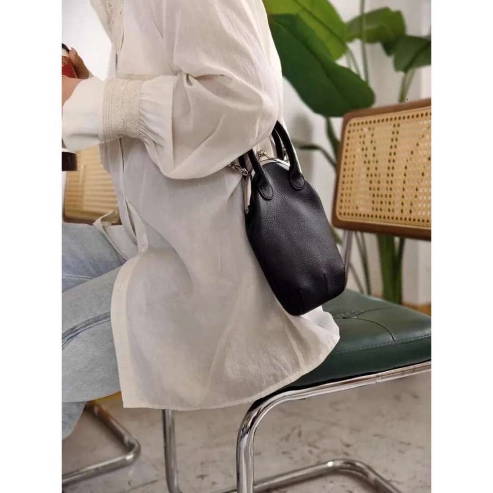 New Women Genuine Leather Fashion Hobos Cowskin Single Shoulder Elegant Chain Bag Ladies Office Casual Crossbody Bags