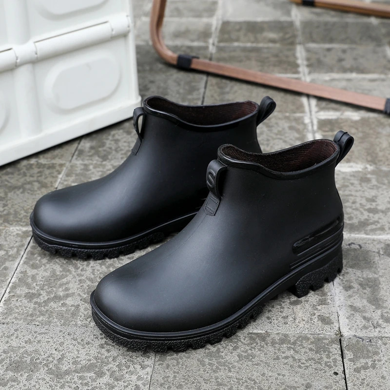Rain Boots for Men and Women Waterproof Shoes Short Tube Non-slip Thick Sole Wear-resistant Warm Couple Camping Shoes 250515