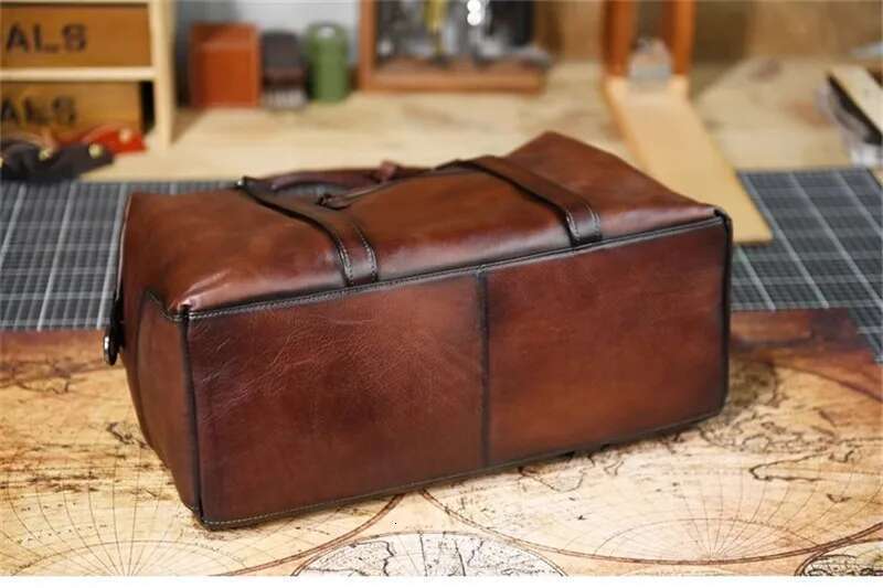 Vintage designer handmade first layer men's travel casual weekend soft real cowhide handbag messenger bag