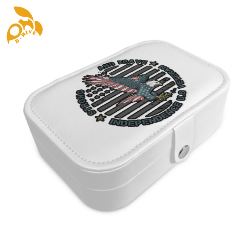 Free delivery. We offer free large-capacity black jewelry boxes custom-made by fashion designers in high-quality light beige