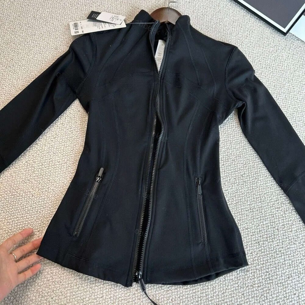 Define Yoga Definejackets Hip Length Line Decoration Long Sleeves Solid Color Slim fit Casual Jacket Align pant pants shorts Aligned Leggings Designer