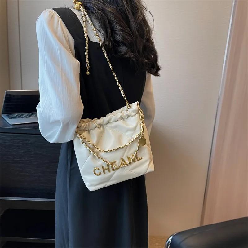 Luxury Designer Bag Hot Totes Bags Free Shipping Shoulder Bags New Casual Handbag Fashionable Letter Daily Flap for Women Designer Shoulder For woman 