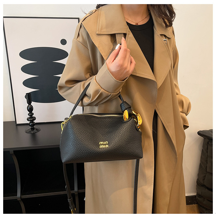 2025 New Outdoor Style Luxury Free Delivery Designer Bag Ladies' High-end Lunch Box Office Commuting Quality Instagram Niche Single Shoulder Cros