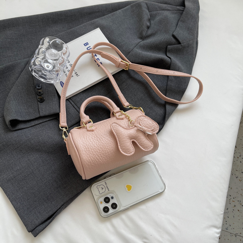 2025 New Outdoor Style Luxury Free Delivery Designer Bag High End Boston Pillow Handbag Casual Versatile Crossbody New Soft Leather Women's Shoul