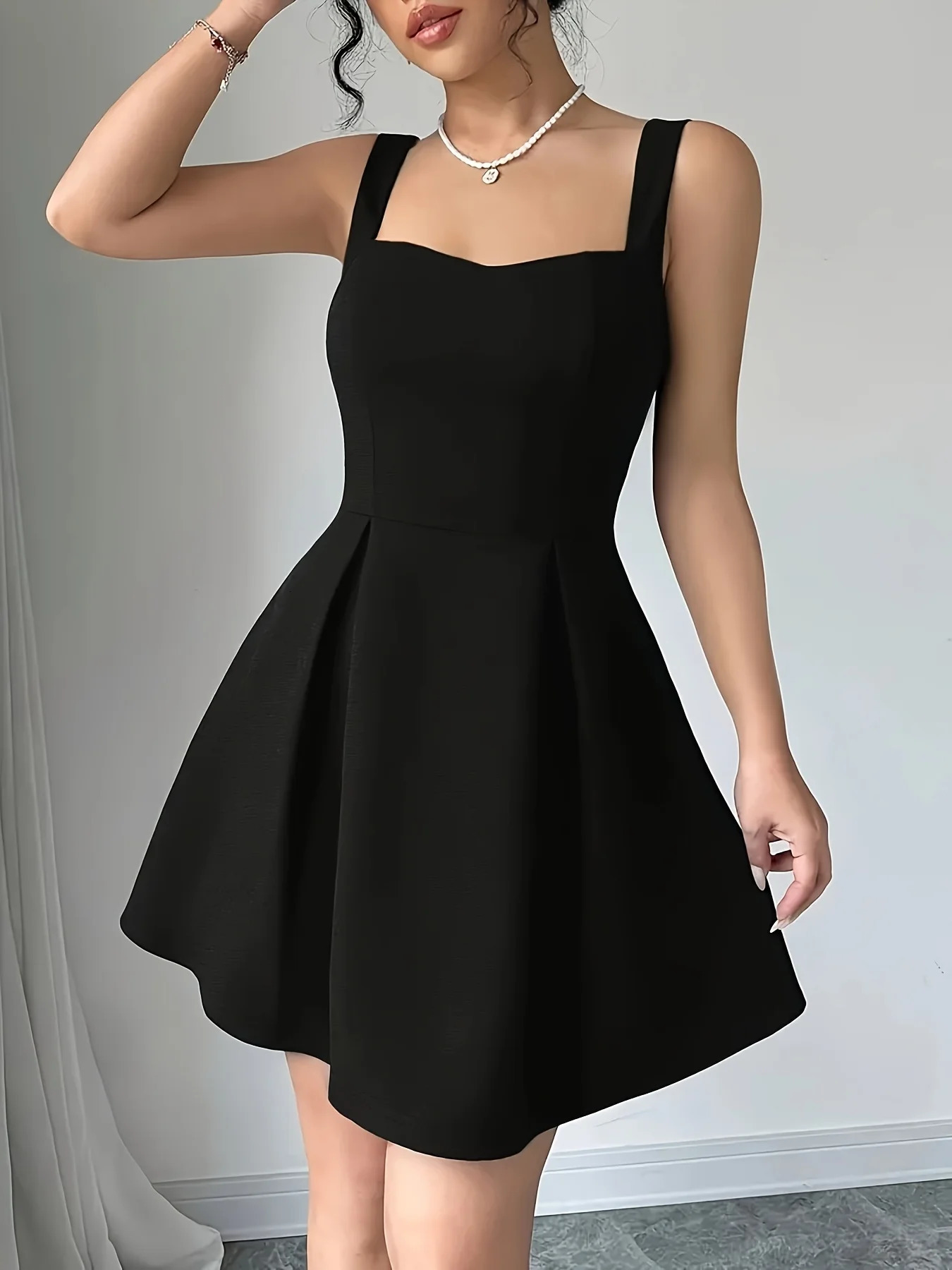 Plus Size Women Elegant Sleeveless Midi Dress Solid Color 100% Polyester Suspender Dress Slim Fit and Flare Evening Gown 250520