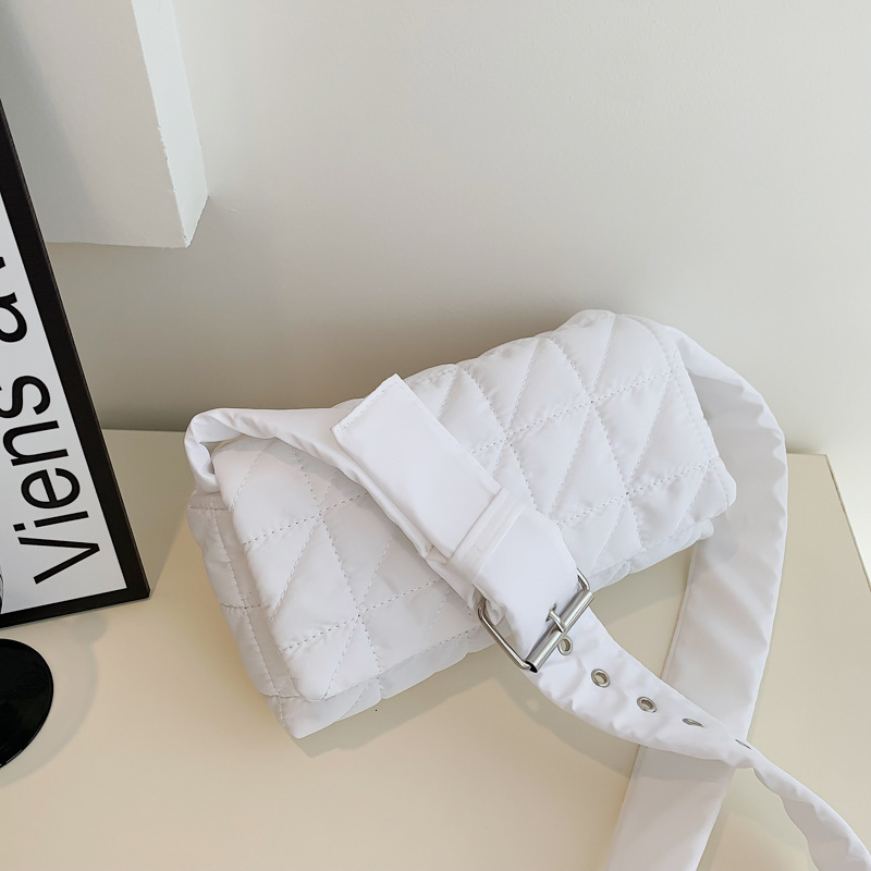 Free Delivery Designer Bag Fresh Simple Leisure 2025 Autumn/winter This Year's Popular Western Single Shoulder Crossover Small Square Bag Luxury 