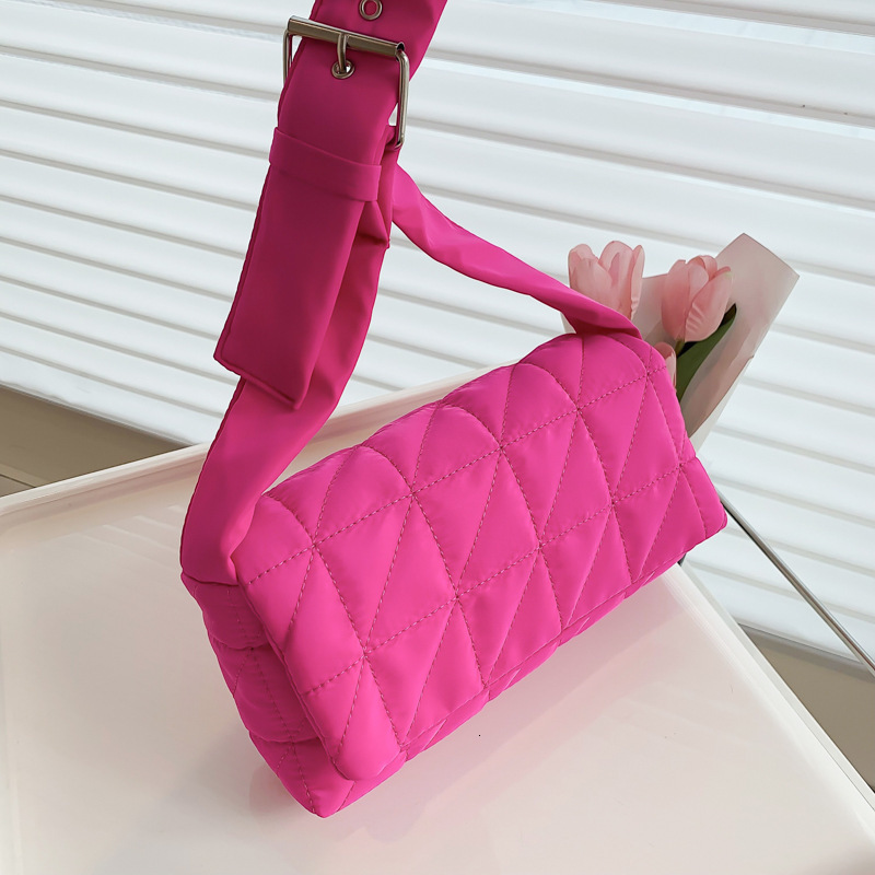 Free Delivery Designer Bag Fresh Simple Leisure 2025 Autumn/winter This Year's Popular Western Single Shoulder Crossover Small Square Bag Luxury 