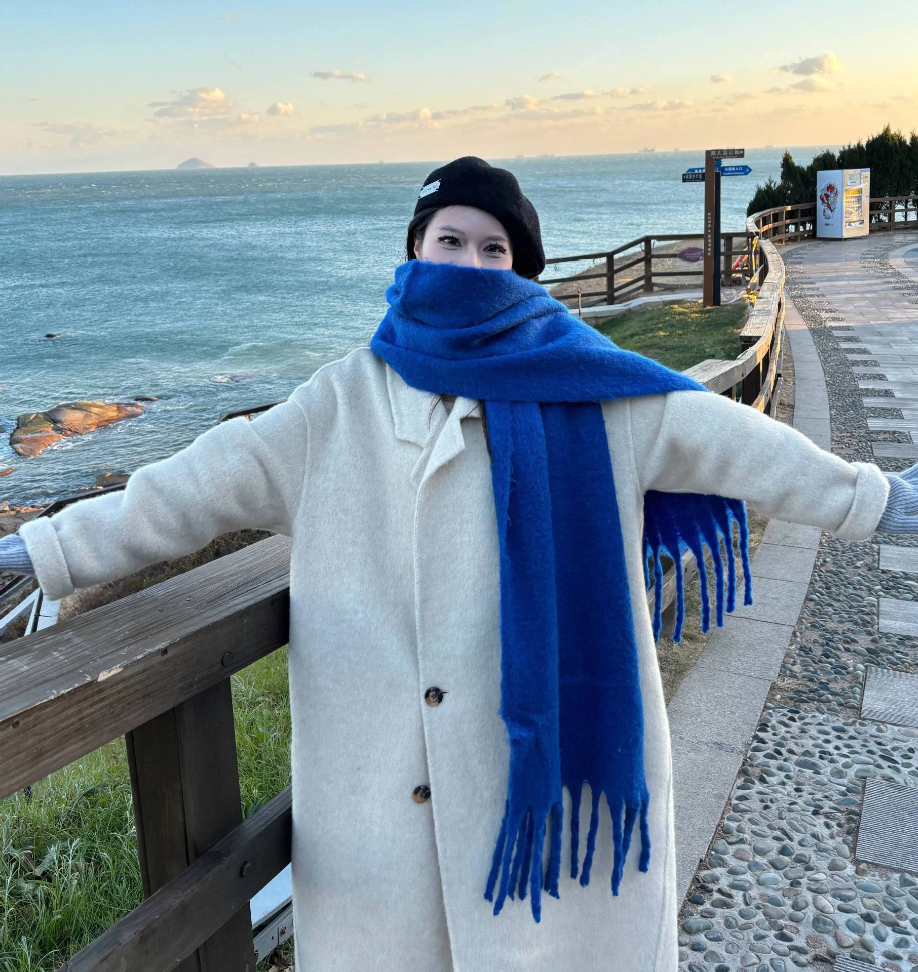 K781 Atmosphere mohair scarf for women winter 2024 new Korean style all-match cold-proof warm neck scarf plaid thickened
