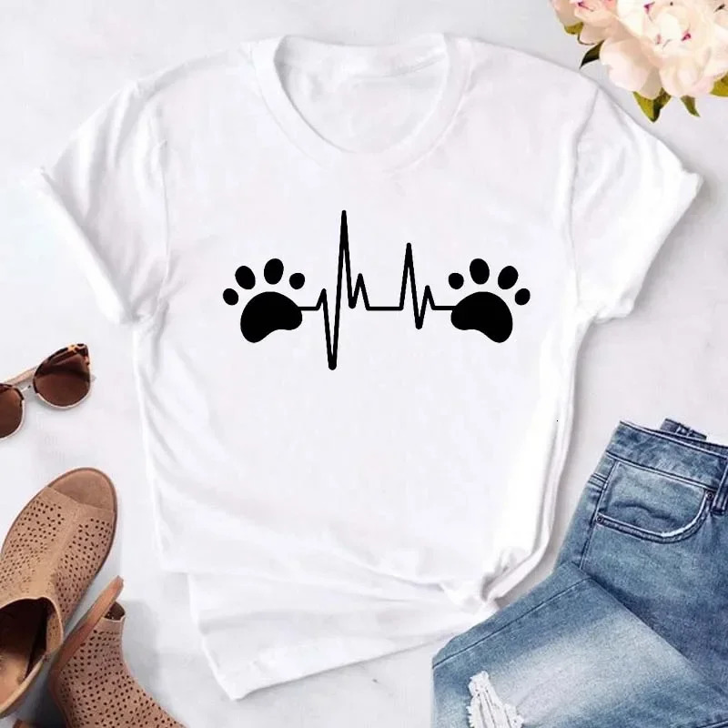 Cartoon T-shirt Funny Dog Paws T-shirt Summer Fashion Aesthetic Tshirts Maycaur Heart Paws Print T Shirt Women Clothing 250517