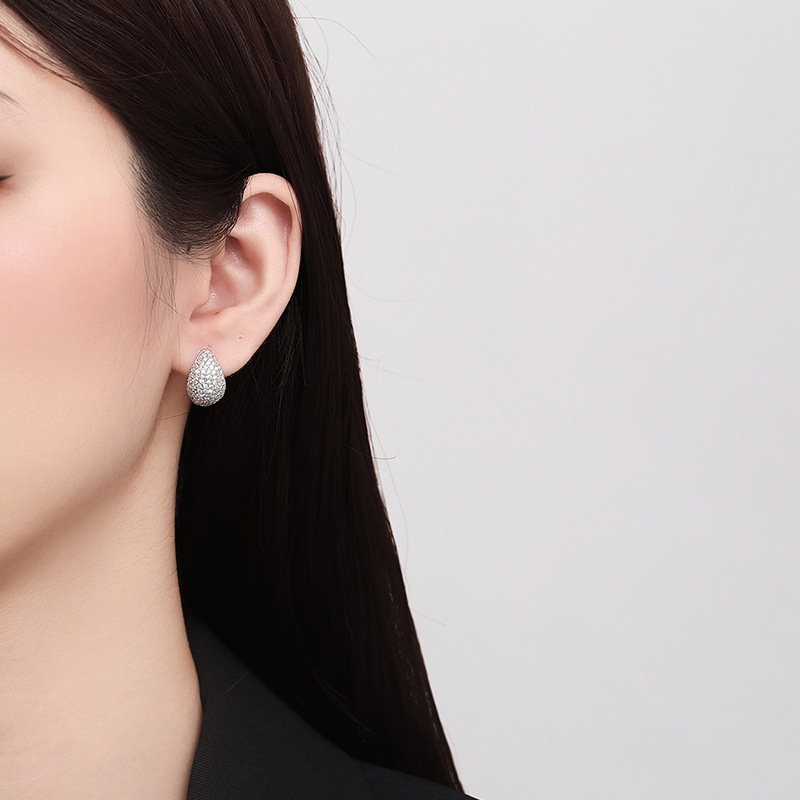 S925 Sterling Silver Moissanite Pear-Shaped Earrings, Simple & Elegant, Perfect for Fashion and Special Occasions
