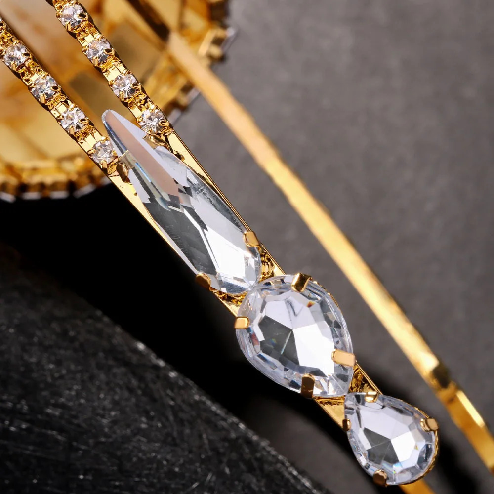 Elegant White Feather Crown Tiara Drag Queen Performance Accessories Oversize Headband Rhinestone Headpiece Jewelry Cosplay Gift 250530