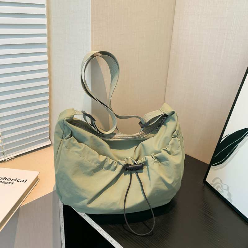 Free Delivery Designer Bag Leisure Drawstring Large Capacity Single Shoulder Crossbody 2025 Summer New Versatile Ins Fashionable Outdoor Tutoring Luxu