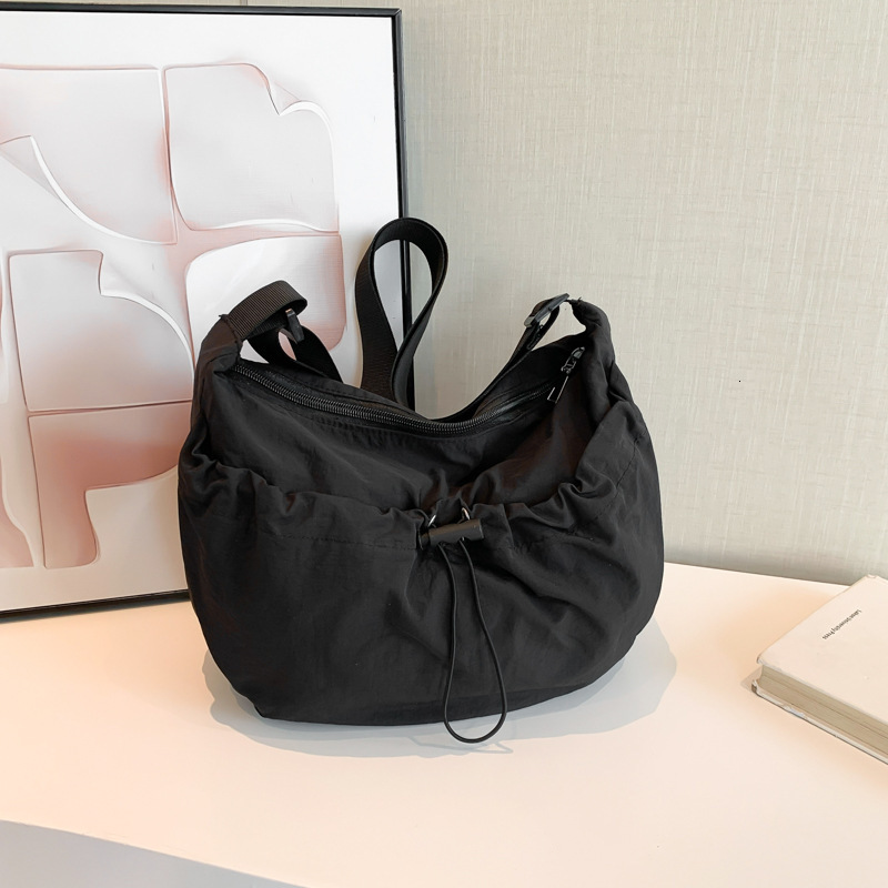 Free Delivery Designer Bag Leisure Drawstring Large Capacity Single Shoulder Crossbody 2025 Summer New Versatile Ins Fashionable Outdoor Tutoring Luxu