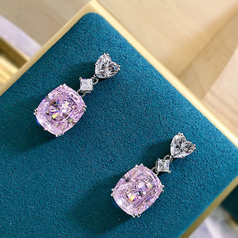 Chic Pendant Style Jewelry Piece: Dazzle at Parties Wearing These Flawless Synthetic Gemstone Earring Drops
