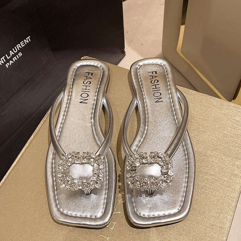 Light Luxury Fashion Square Rhinestone Flat Flip Flops Designer Sandals For Spring/summer 2025 Outdoor Beach Sandals Refreshing Slippers