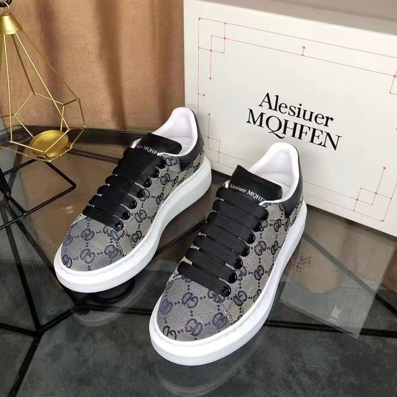 Free shipping Designer embroidered white sneakers, new couple canvas shoes, thick-soled height-increasing sports, fashionable and casual shoes, versat