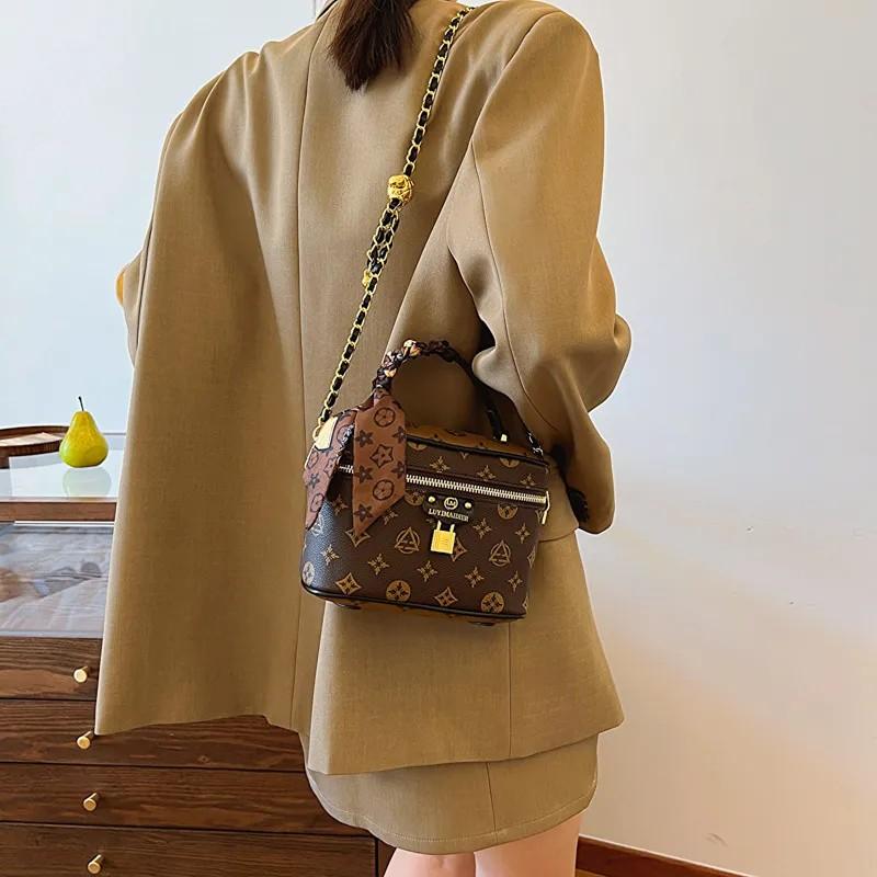 Free shipping 2025 new style retro make-up box women's bag niche silk scarf chain bag fashion elegant shoulder crossbody bag daily commuting ever