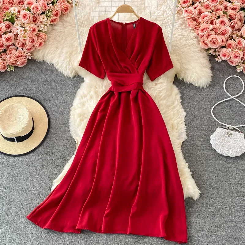 Summer 2025 French Vintage Orange Bellflower Dress Slimming V-Neck Waist-Cinching Elegant Long Skirt Large Swaying Gown