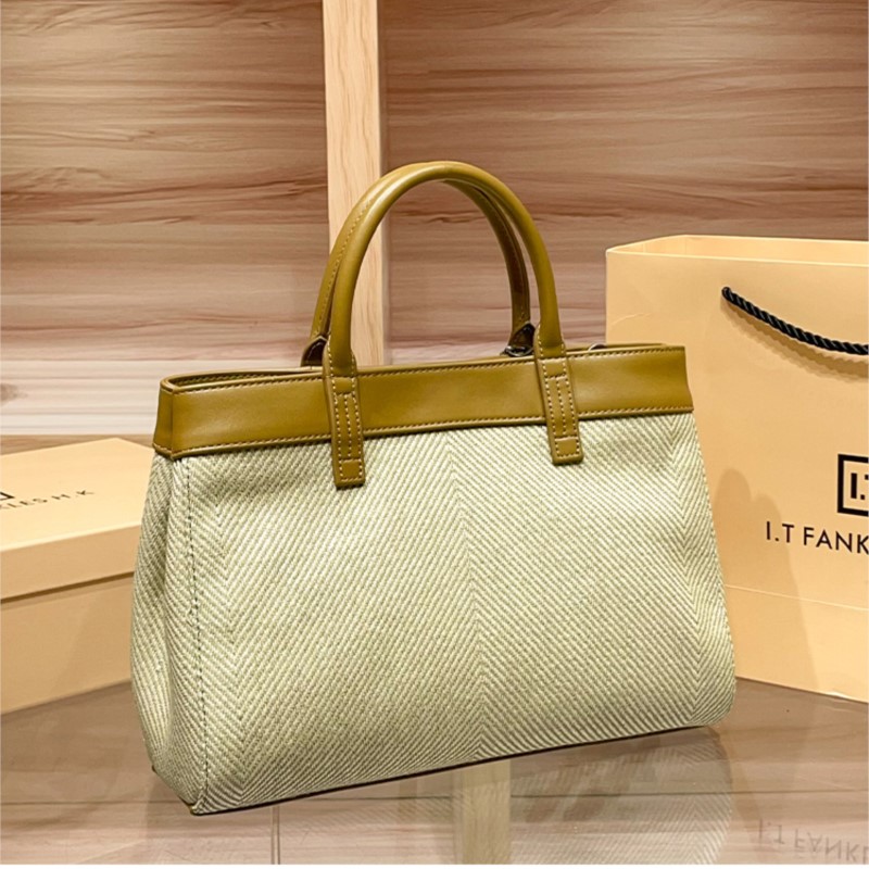 Light luxury brand women's handbag 2025 new high-end texture single shoulder crossbody bag fashion tote bag