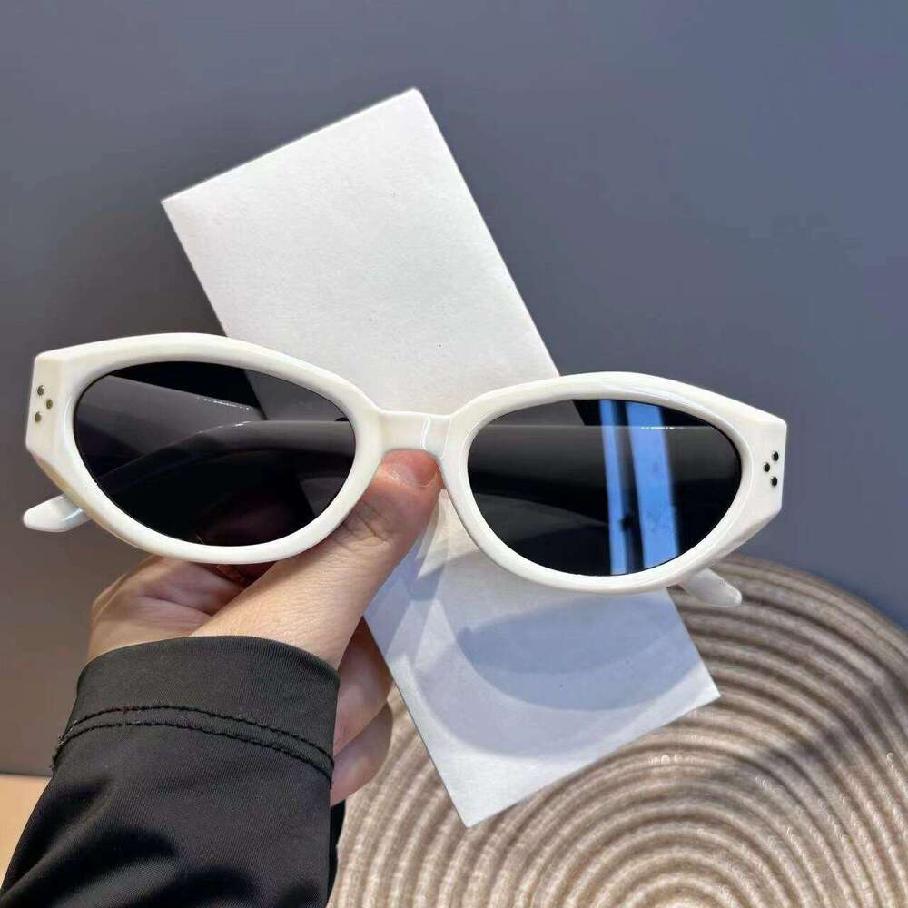 Internet famous cat's eye women high end sun shading UV protection sunglasses for men trendy and versatile plain glasses