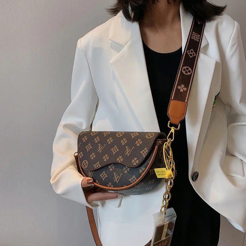 2025 new designer Shoulder tote Bags Free shipping For womans ladies flap printing hot fashion square handbag girl crossbody saddle bag 05