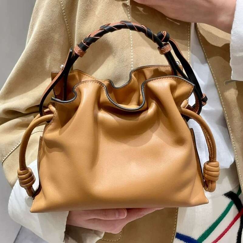 Tote Bag Tote Bag Luojia High End Hand Held Lucky Mini Small Bucket Drawstring Soft Leather Cloud Diagonal Cross Women S Bag Lady Bags Lady Bags