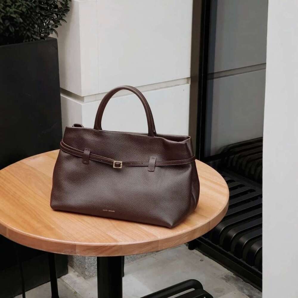 New Manu Atelier Suede Bag New Deisginer Turkey Manu Atelier Arrow Bag Autumn/winter 2024 New Tote Bag Simple Maillard