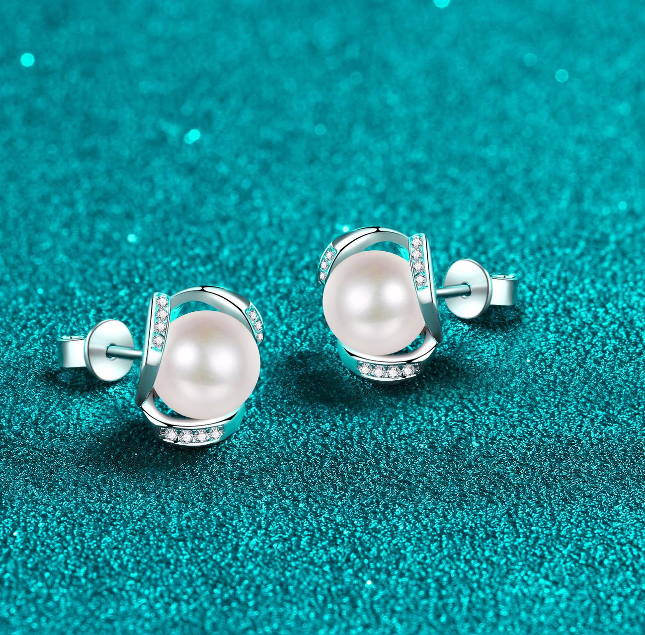 Elegant 925 Sterling Silver Earrings with Moissanite and Freshwater Pearls, PT950 Gold Plated Stud Earrings for Women