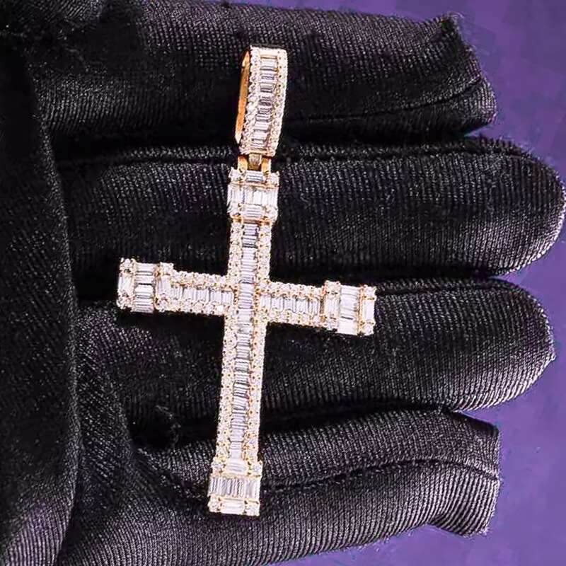 Pass Diamond Tester Hip Hop D Color Bling VVS Moissanite Baguette Cross Pendant With 925 Sterling Silver GRA Men
