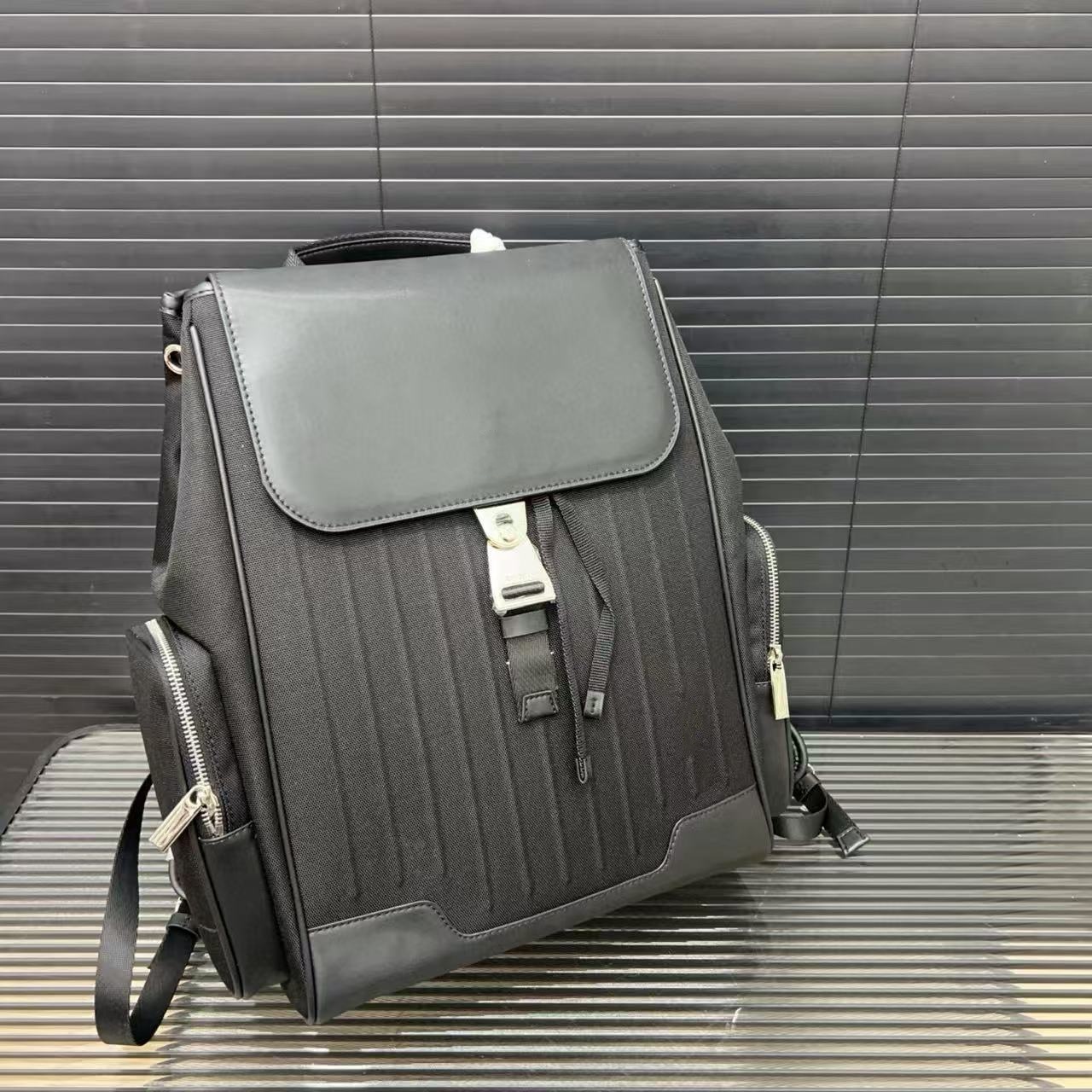 10a Designer backpack Luxury duffel sports Travel bag mens and womens High-end Real Leather Commuting Large Capacity Fitness Business Leisure Students luggage tote