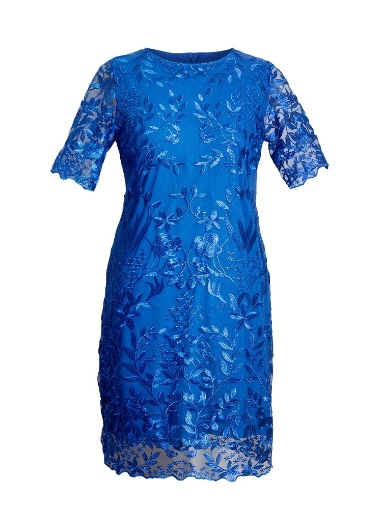 Plus Size Casual Dress with Printed Lace Embroidery Round Neck Short Sleeved Dress Fashionable Holiday Elegant Classic Versatile 250520