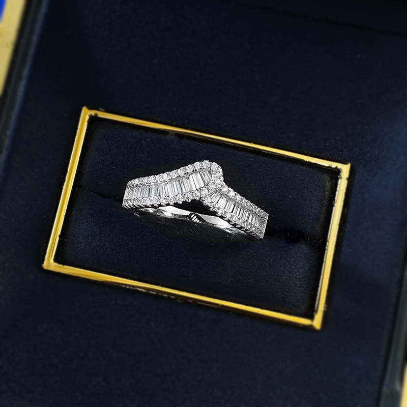 Ins Top Designer Sell Luxury Jewelry Genuine 100% 925 Sterling Silver Princess Cut White Lab Moissanite Diamond Eternity Party Women Engagement Humano