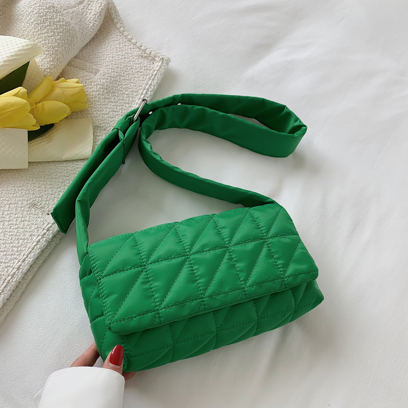 Free Delivery Designer Bag Fresh Simple Leisure 2025 Autumn/winter This Year's Popular Western Single Shoulder Crossover Small Square Bag Luxury 