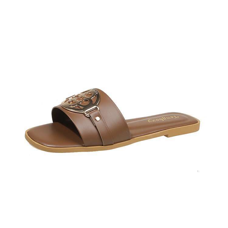 Wholesale Plus Size Fashion Slippers, Designer Sandals, 2025 Versatile Temperament, Solid Color Metal Decoration, Square Toe Flat Bottomed Beach Sanda
