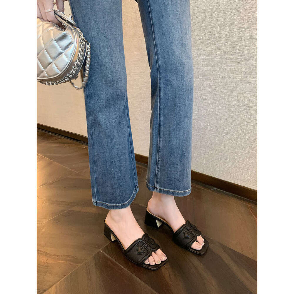 2025 Summer Square Head Slippers, Women's Coarse Heel, Fashion Soft Bottom Sandals, Internet Red Fairy Cool Slippers, Women's Versatile Midd