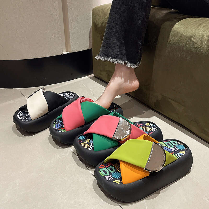 Fashionable Thick Bottom Women's Sandals 2025 Summer Velcro Toe Slippers Female Designer Sandals Mandarin Ducks Vacation Style Beach Shoes