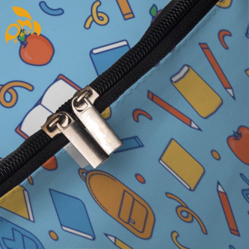 Free delivery. fashion designers customize round, beige white and black semi-long, lightweight, simple and square insulated lunch boxes