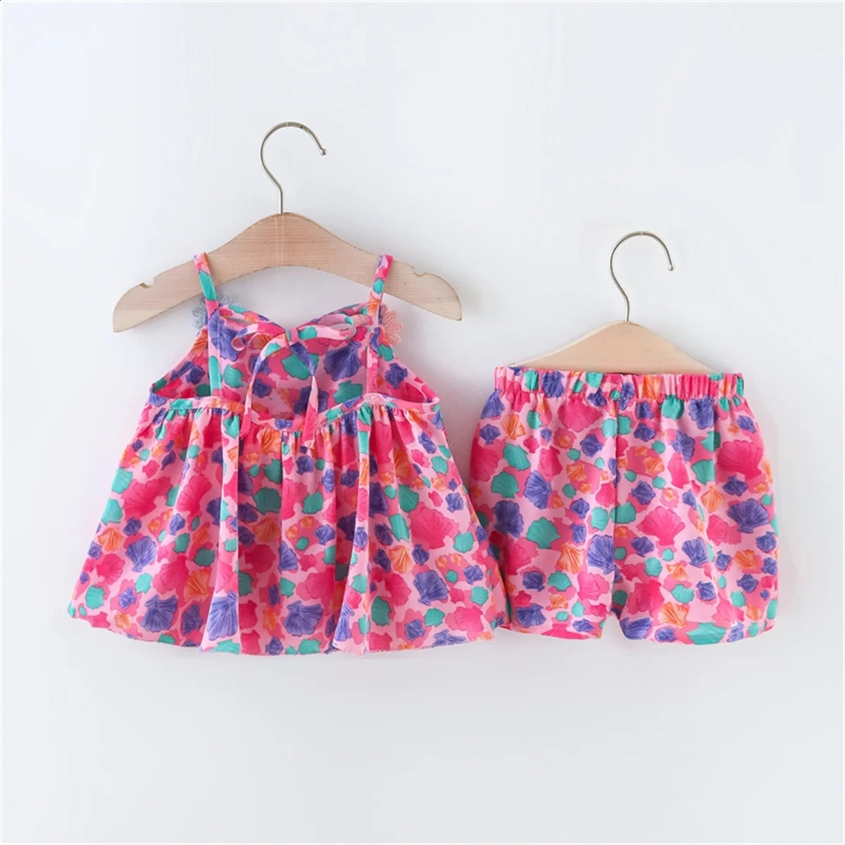 Summer 2pieceset baby girl suspender set cartoon colored shell print daisy shorts childrens clothing 250517z