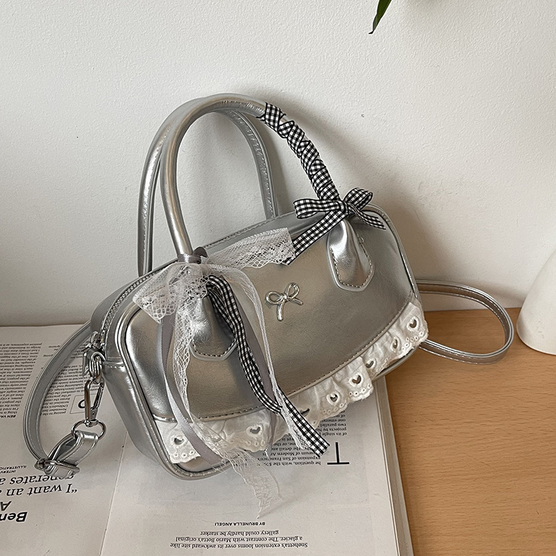 2025 New Outdoor Style Luxury Free Delivery Designer Bag Korean Version Of Minimalist Hand-held Bowling Bag niche High-value Stylish Single Shoulder C