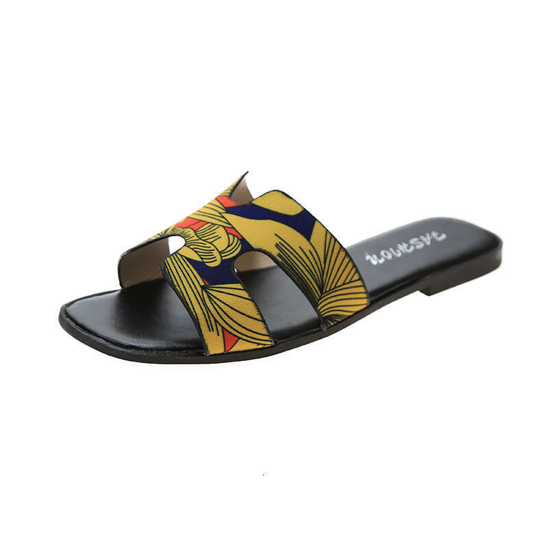 Summer Outdoor Vacation Beach Sandals 2025 Fashion Printed Wear Resistant Leisure Travel Designer Sandals Flat Flat Comfortable Sweet Slippers