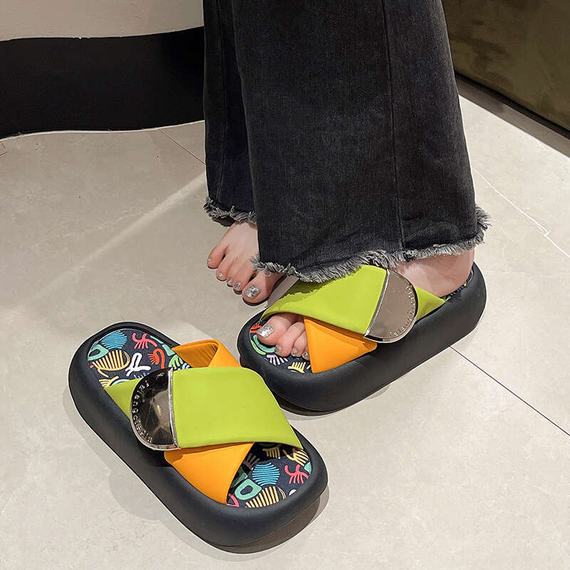 Fashionable Thick Bottom Women's Sandals 2025 Summer Velcro Toe Slippers Female Designer Sandals Mandarin Ducks Vacation Style Beach Shoes