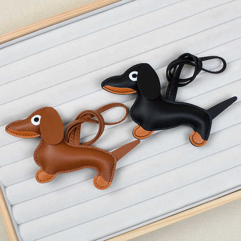 Bag pendant Internet Celebrity Sausage Dog Pendant Pu Leather Keychain Cute Bag Clothing Accessories Car Keychain 250515