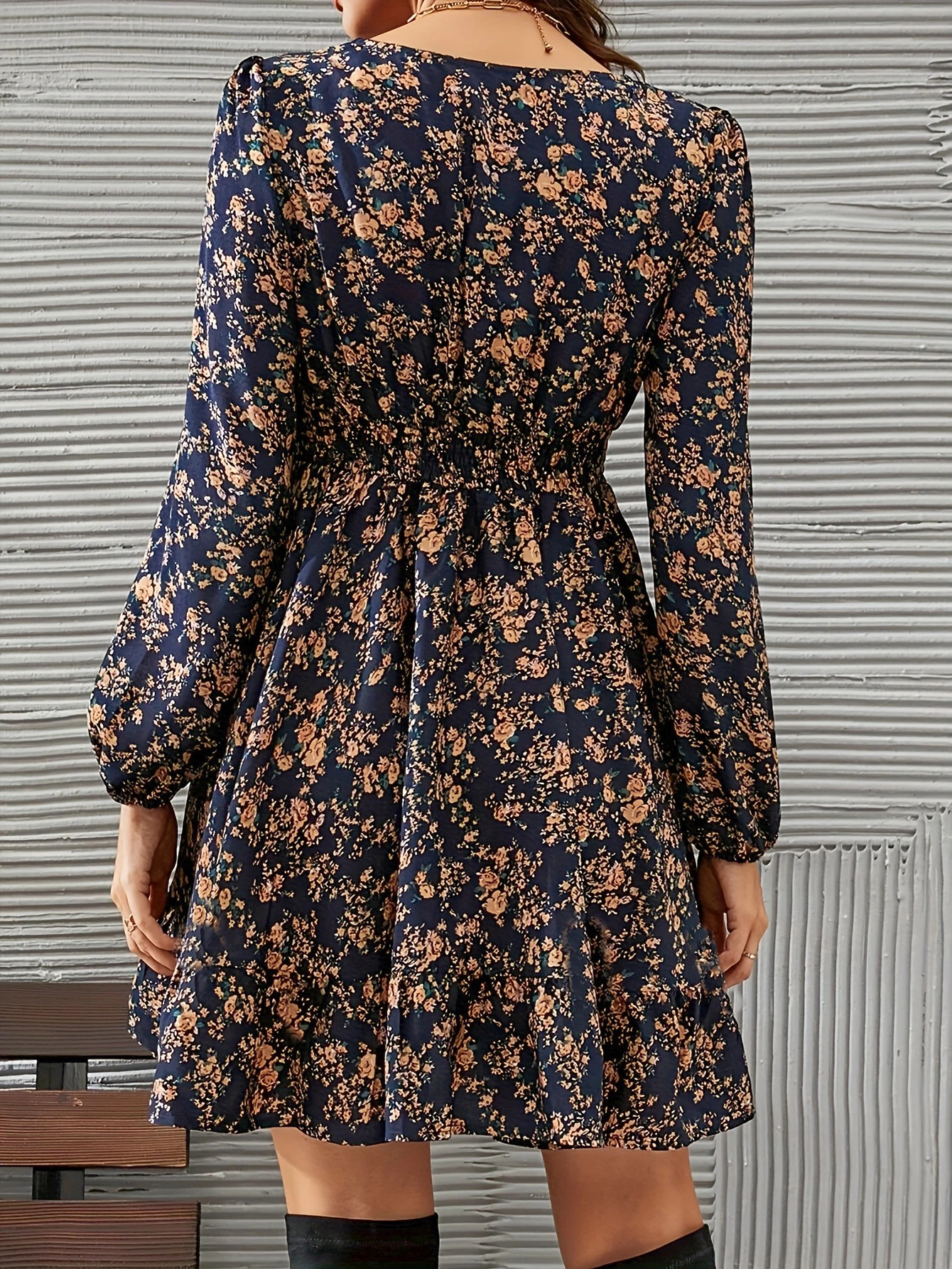 Plus Size Womens Elegant Floral V-Neck Midi Dress Long Sleeve Pullover Polyester Fabric Suitable for All Seasons 250520